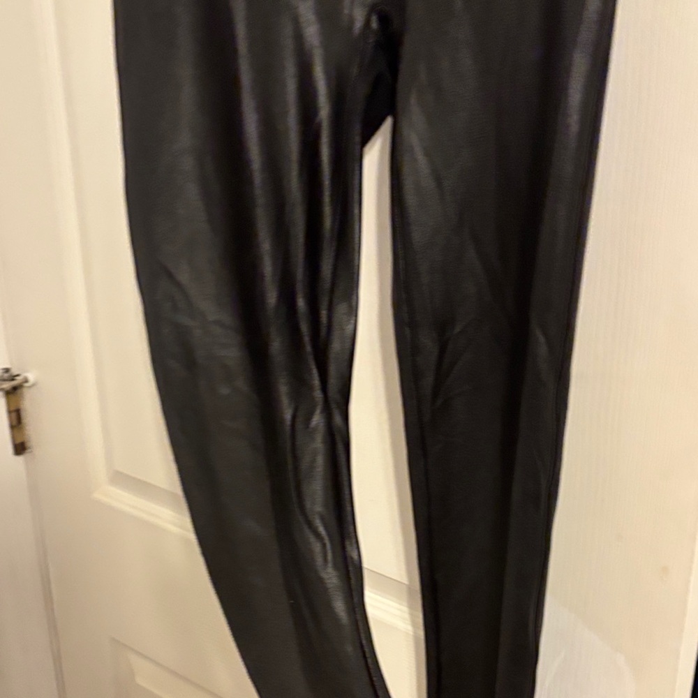 SPANX Black metallic Leggings - Picture 4 of 6